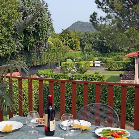 Camping Garden Tourist 마네르바 델 가르다 객실 사진